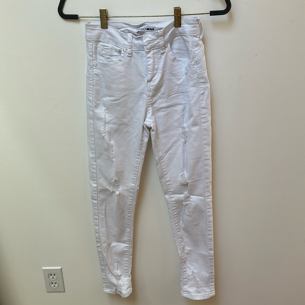 Fashion Nova high waisted skinny booty contour jeans